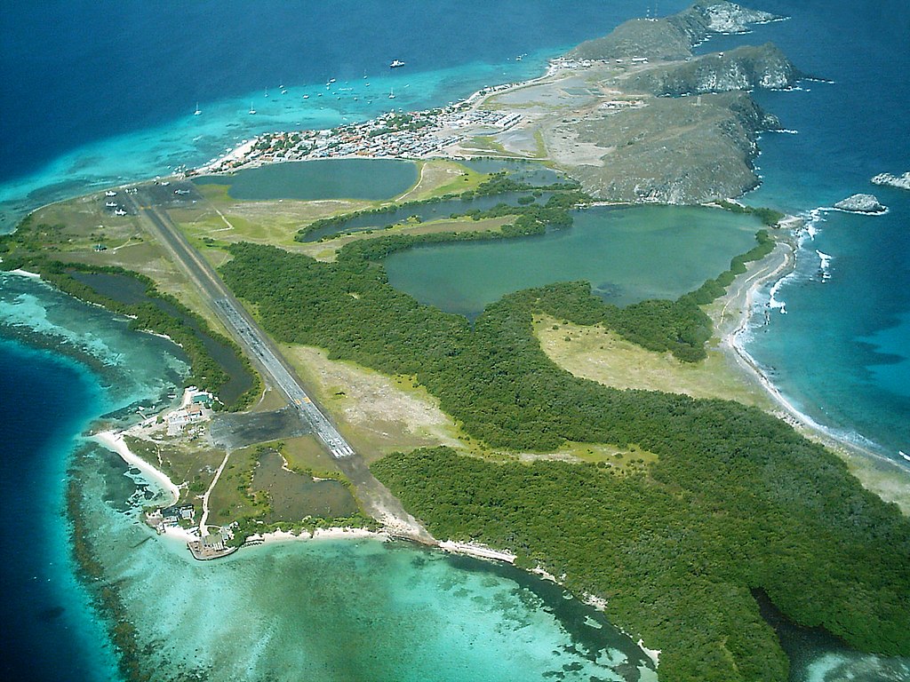 Los Roques Airport